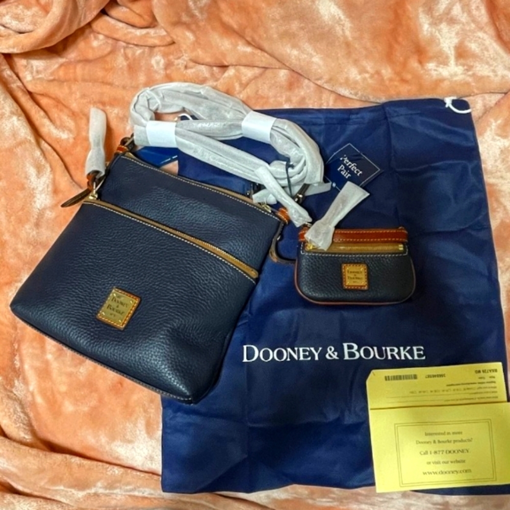 Crossbody bag with coin purse